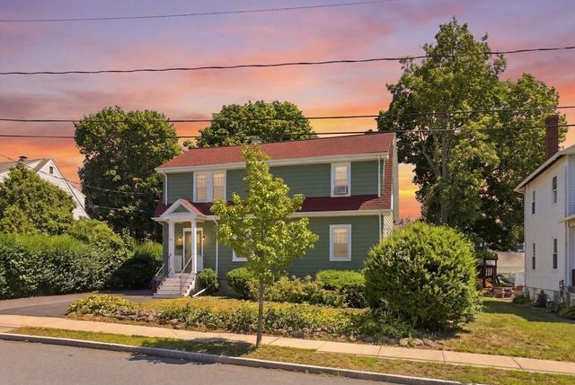 40 Lurton St, Quincy, MA 02169