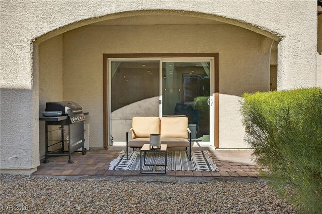 988 Via Panfilo Avenue, Henderson, NV 89011