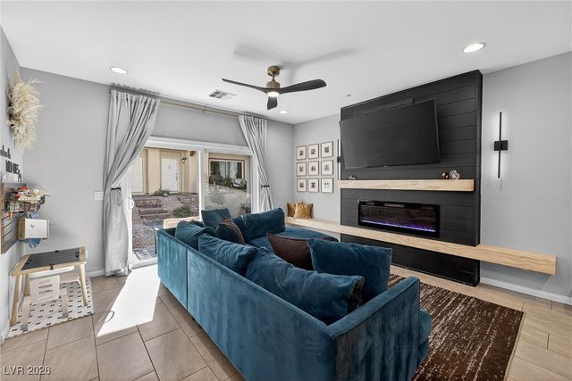 988 Via Panfilo Avenue, Henderson, NV 89011