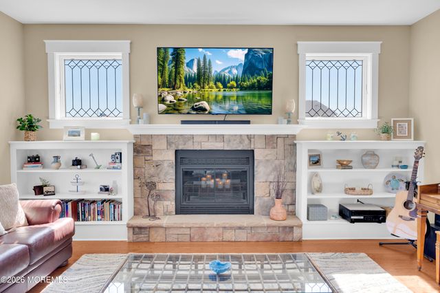 226 Bay Stream Drive, Toms River, NJ 08753