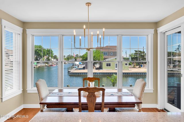 226 Bay Stream Drive, Toms River, NJ 08753