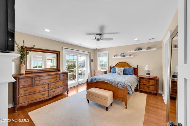 226 Bay Stream Drive, Toms River, NJ 08753