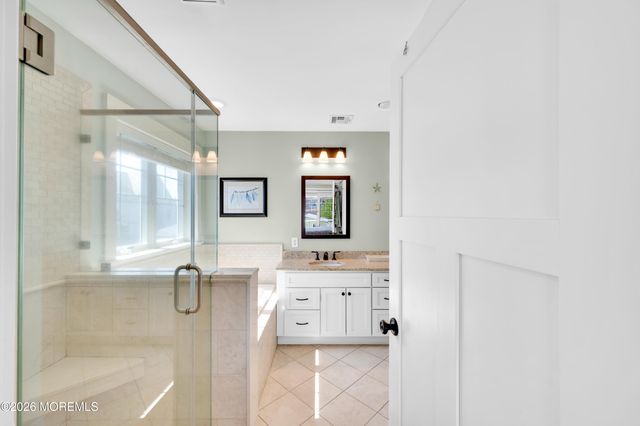 226 Bay Stream Drive, Toms River, NJ 08753