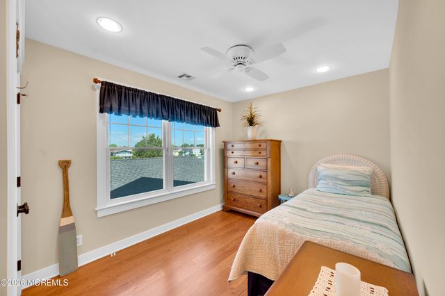 226 Bay Stream Drive, Toms River, NJ 08753