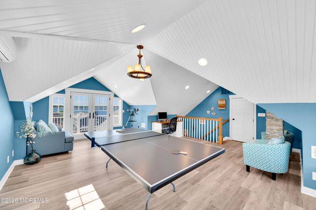 226 Bay Stream Drive, Toms River, NJ 08753