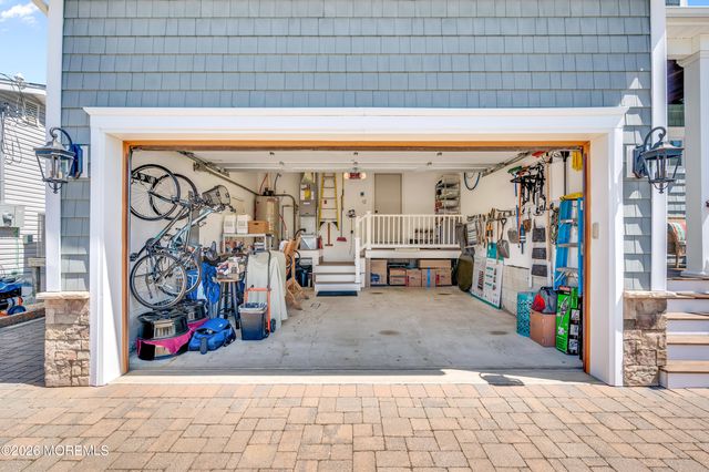 226 Bay Stream Drive, Toms River, NJ 08753