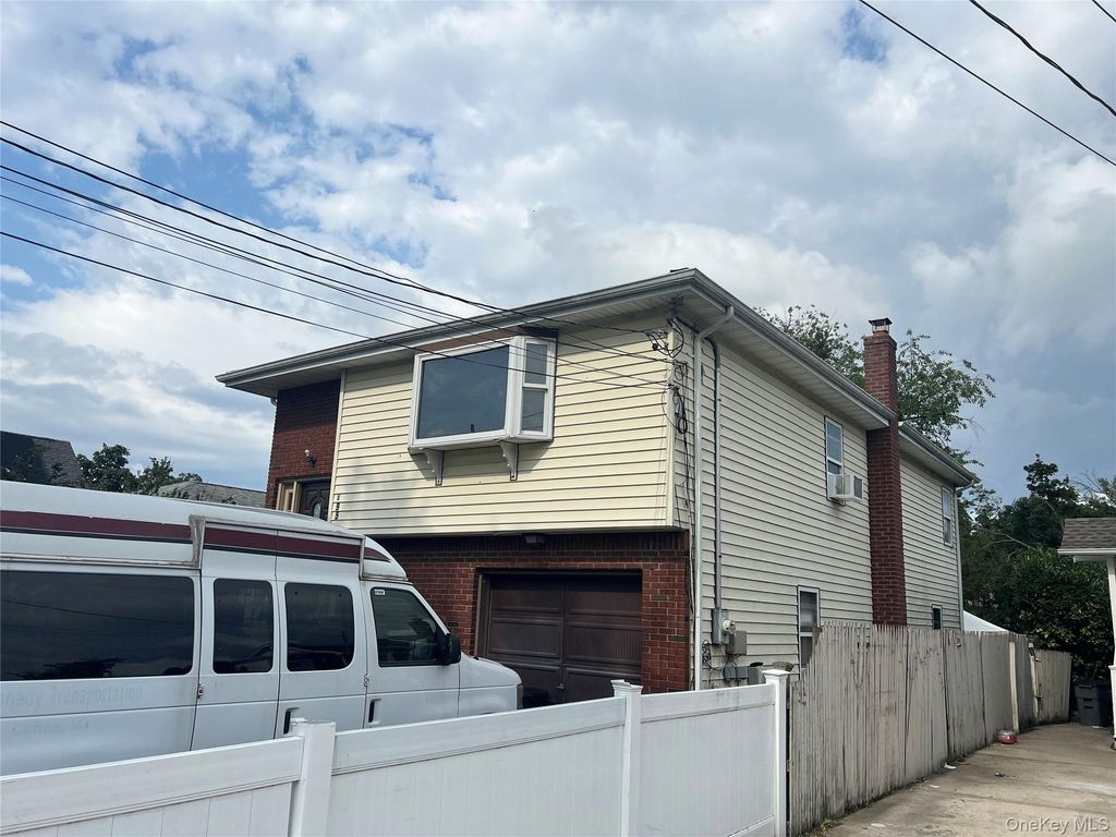 199 Stewart Avenue, Hempstead, NY 11550 — photo 3