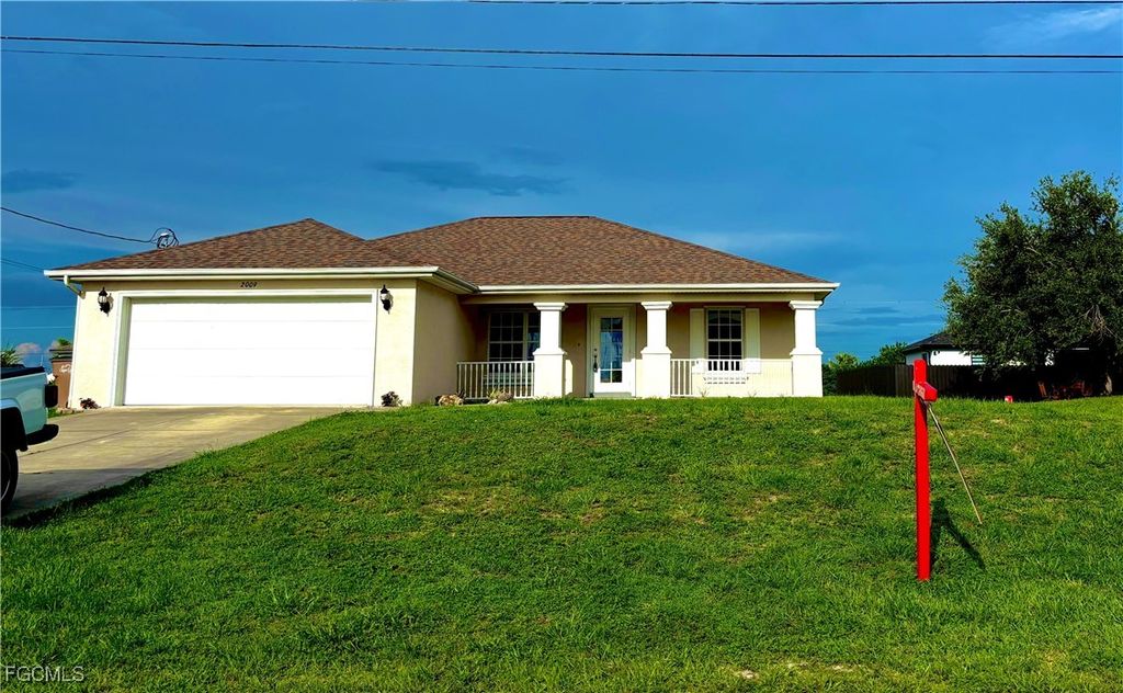 2009 NW 3rd AVE, Cape Coral, FL 33993