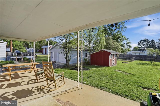 409 S ARTIZAN ST, Williamsport, MD 21795