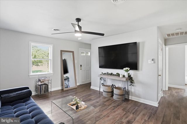 409 S ARTIZAN ST, Williamsport, MD 21795
