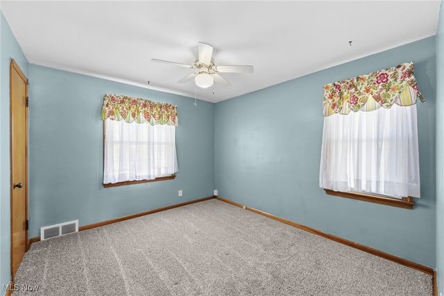 7503 Essen Avenue, Parma, OH 44129