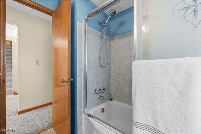 7503 Essen Avenue, Parma, OH 44129