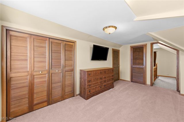 7503 Essen Avenue, Parma, OH 44129