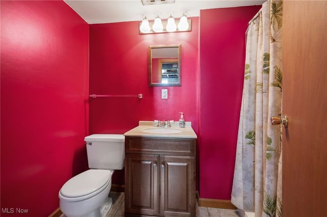 7503 Essen Avenue, Parma, OH 44129