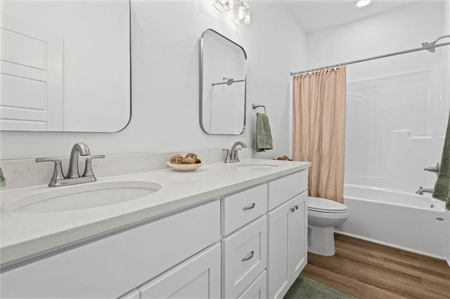 914 Stuart Drive W, Mobile, AL 36605