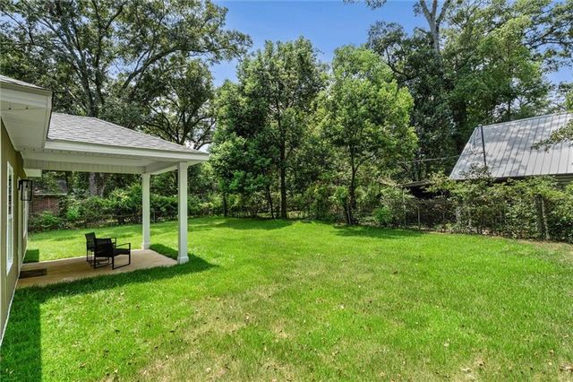 914 Stuart Drive W, Mobile, AL 36605
