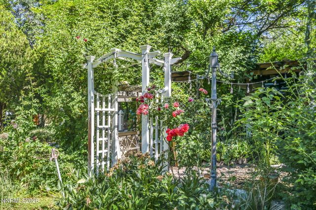 98 Tolas Place, Fallon, NV 89406