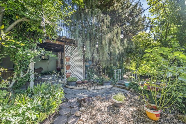 98 Tolas Place, Fallon, NV 89406