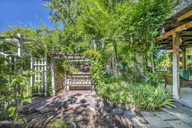 98 Tolas Place, Fallon, NV 89406