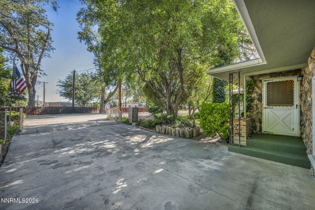 98 Tolas Place, Fallon, NV 89406