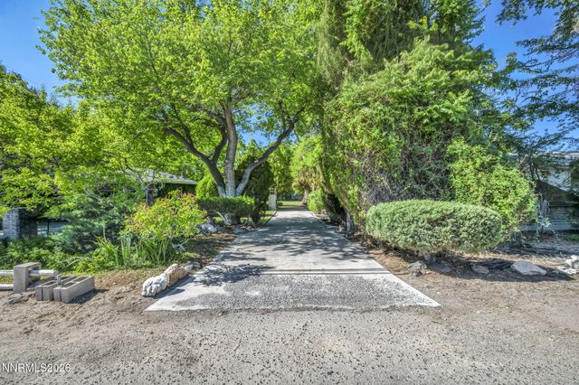 98 Tolas Place, Fallon, NV 89406