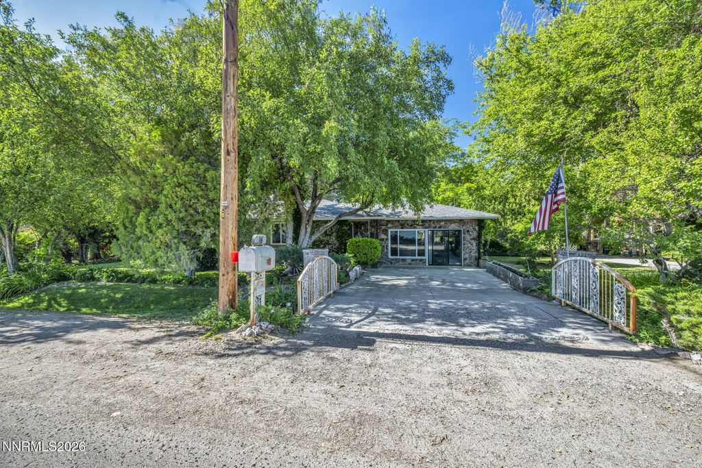 98 Tolas Place, Fallon, NV 89406