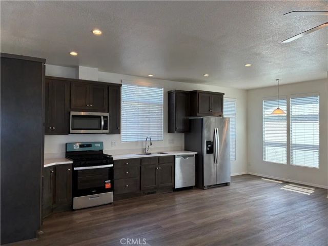 2767 W 1st 67, Santa Ana, CA 92703