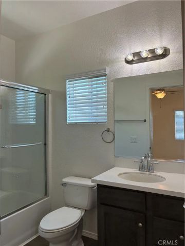2767 W 1st 67, Santa Ana, CA 92703