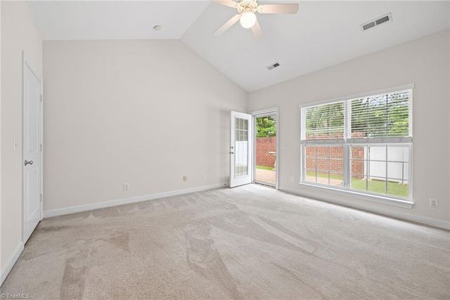 2071 Salisbury Square, Winston-salem, NC 27127