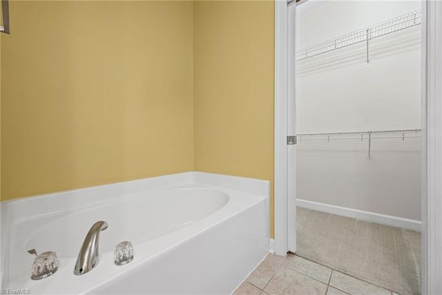 2071 Salisbury Square, Winston-salem, NC 27127