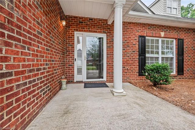 2071 Salisbury Square, Winston-salem, NC 27127