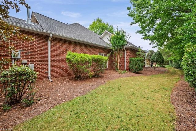 2071 Salisbury Square, Winston-salem, NC 27127