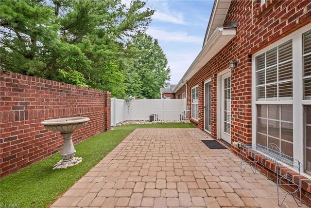 2071 Salisbury Square, Winston-salem, NC 27127