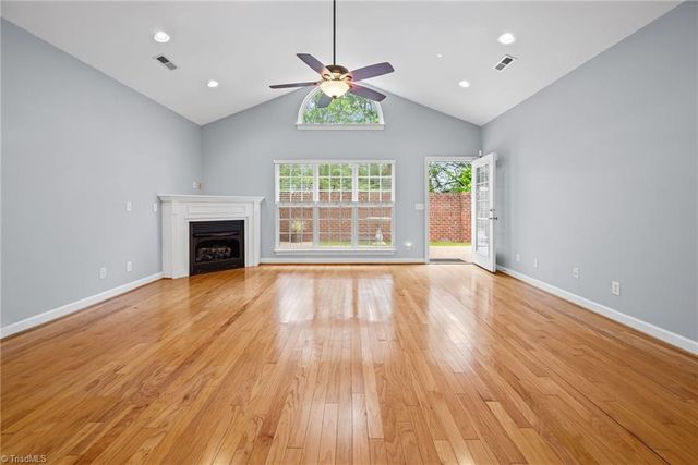 2071 Salisbury Square, Winston-salem, NC 27127