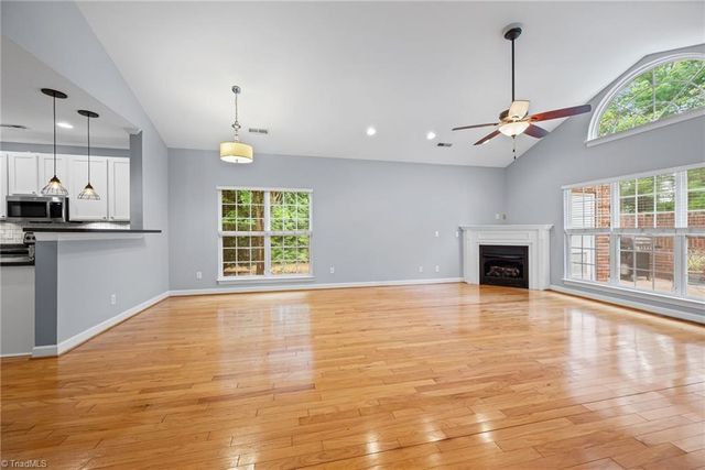 2071 Salisbury Square, Winston-salem, NC 27127
