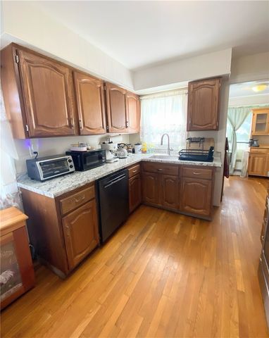 128 Fern Street, Warwick, RI 02889