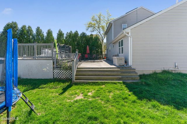 65 Wynantskill Way, Troy, NY 12180
