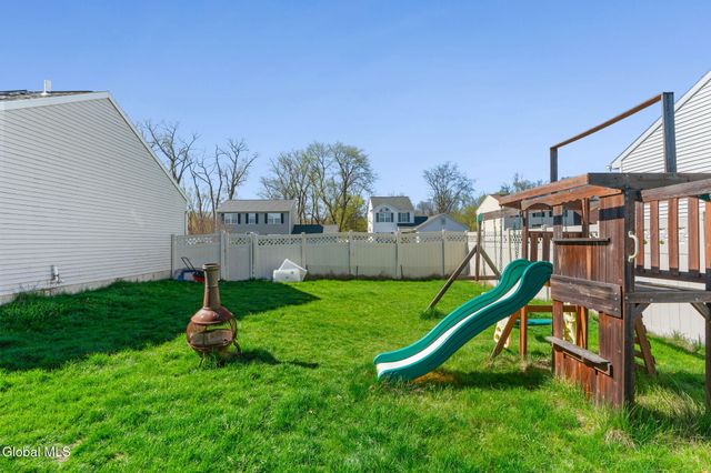 65 Wynantskill Way, Troy, NY 12180