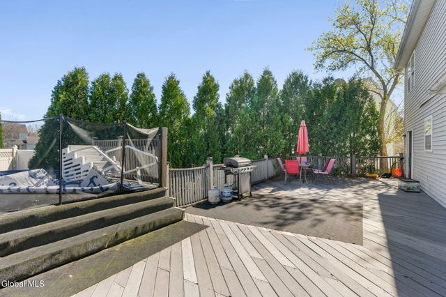 65 Wynantskill Way, Troy, NY 12180