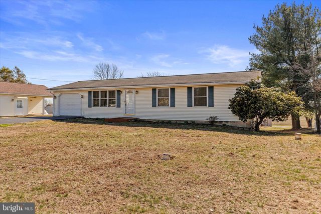 430 FAIRVIEW RD, Manheim, PA 17545