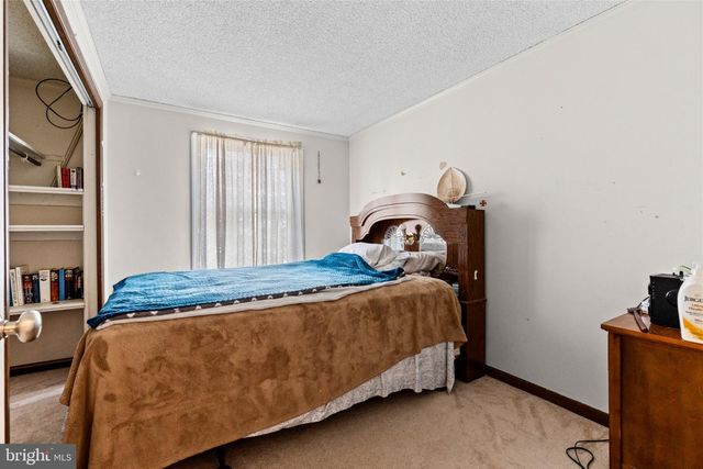 430 FAIRVIEW RD, Manheim, PA 17545