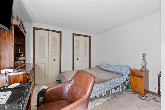 430 FAIRVIEW RD, Manheim, PA 17545