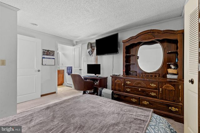 430 FAIRVIEW RD, Manheim, PA 17545