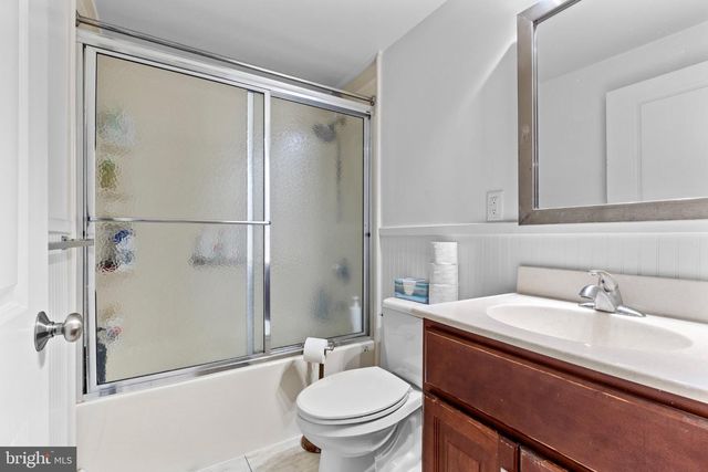 430 FAIRVIEW RD, Manheim, PA 17545