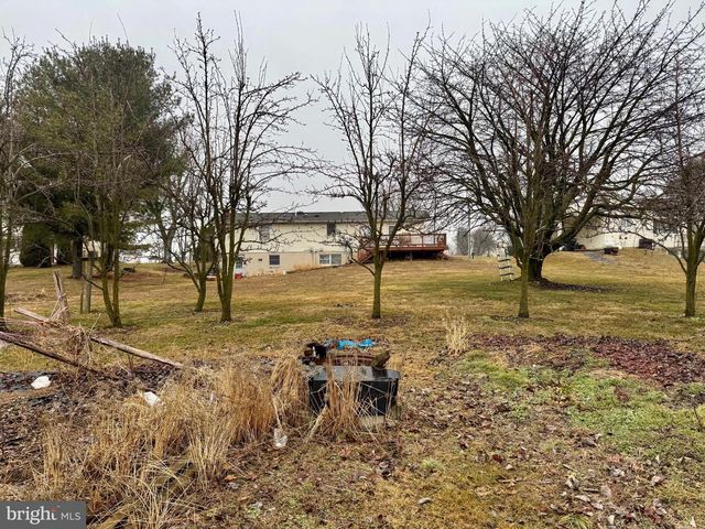 430 FAIRVIEW RD, Manheim, PA 17545