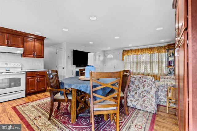 430 FAIRVIEW RD, Manheim, PA 17545