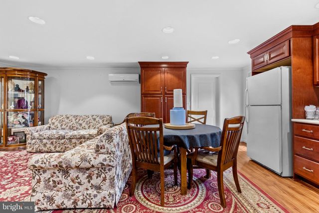 430 FAIRVIEW RD, Manheim, PA 17545