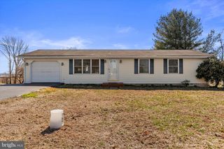 430 FAIRVIEW RD, Manheim, PA 17545