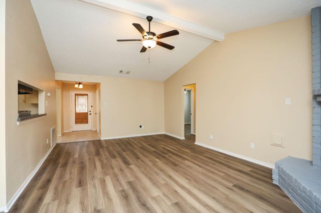 9511 Charter Ridge Drive, Houston, TX 77070