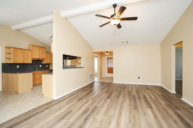 9511 Charter Ridge Drive, Houston, TX 77070